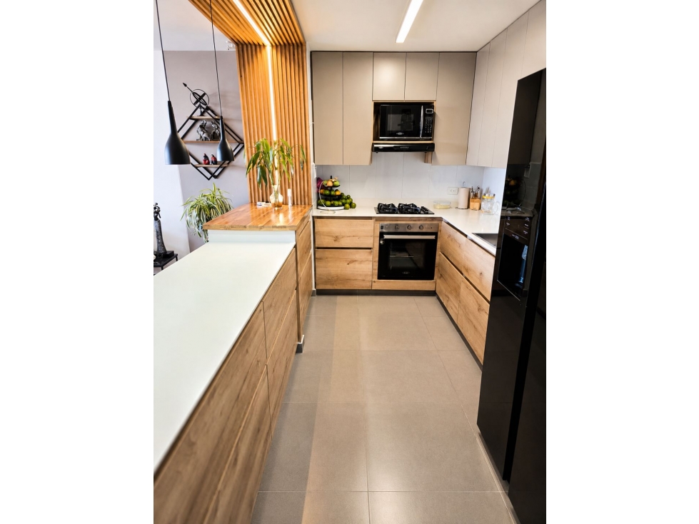Venta apartamento, loma del escobero, piso 15 — foto 3