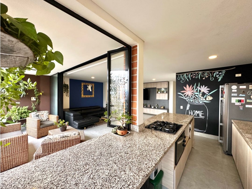 VENTA APARTAMENTO LOMA DEL ESMERALDAL ENVIGADO
