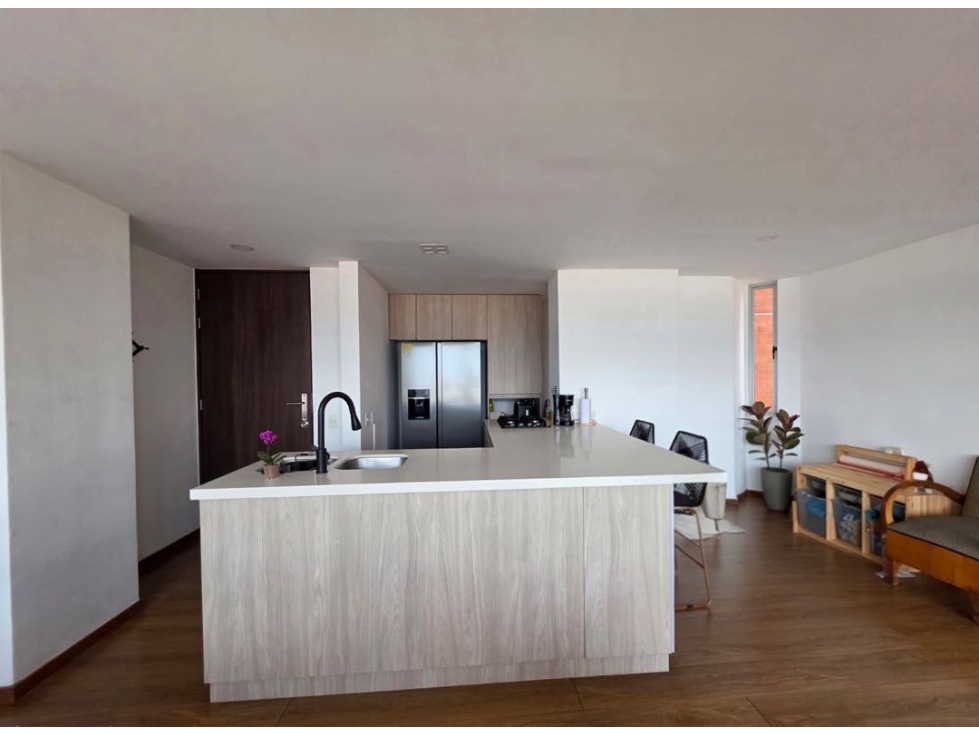 VENTA APARTAMENTO LOMA DEL ESMERALDAL — foto 5