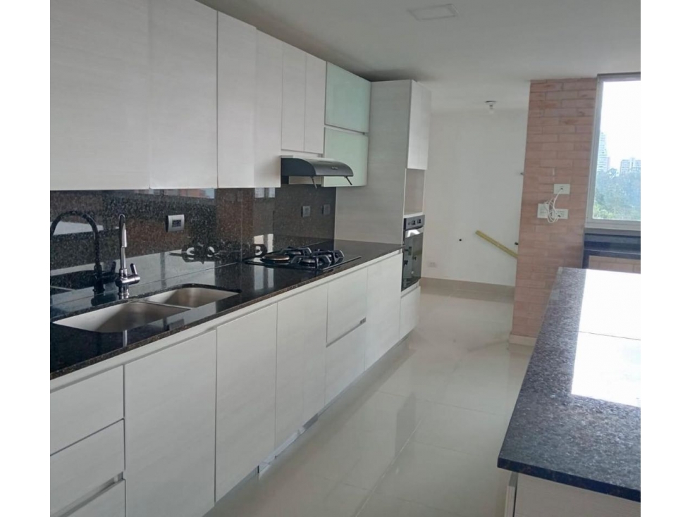 VENTA APARTAMENTO LOMA DEL TESORO PARTE ALTA — foto 4
