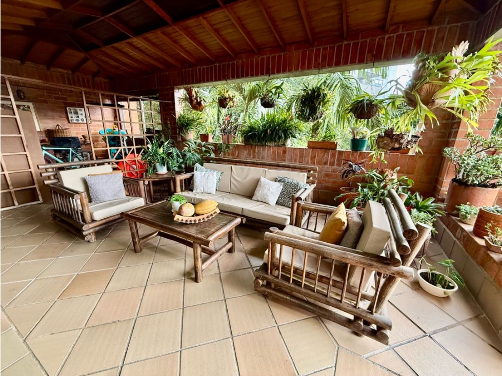 Venta Apartamento Los Balsos con la 34 un clásico con amplias terrazas — foto 4