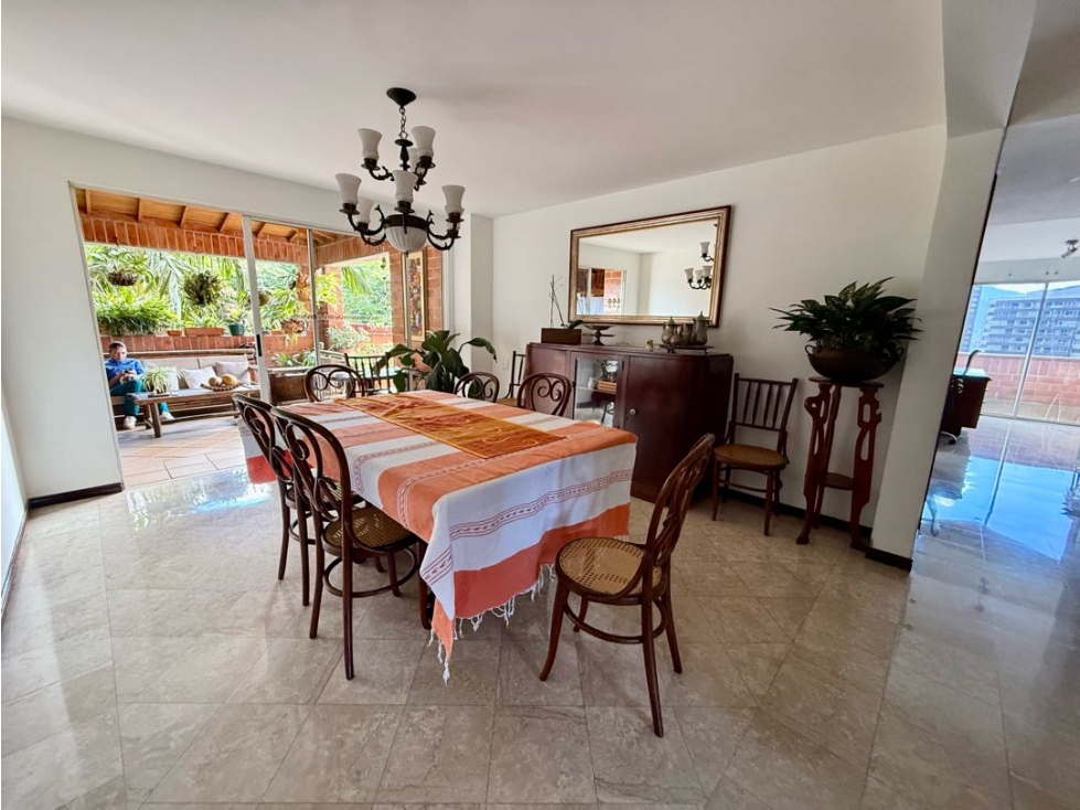 Venta Apartamento Los Balsos con la 34 un clásico con amplias terrazas — foto 5