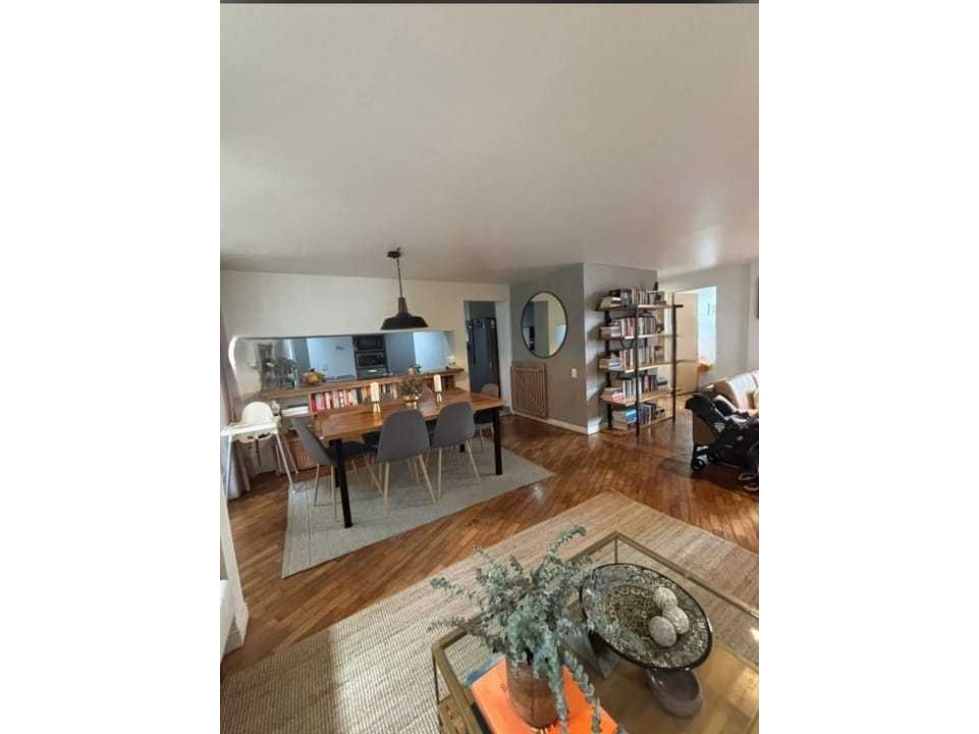 Venta Apartamento Los Balsos El Poblado con amplia terraza cubierta — foto 3