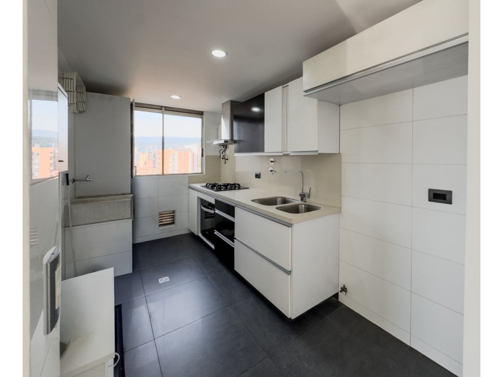 VENTA APARTAMENTO LOS BALSOS. El POBLADO MEDELLIN — foto 5