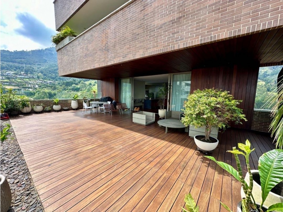 Venta apartamento luxury con vista Poblado parte alta Medellín
