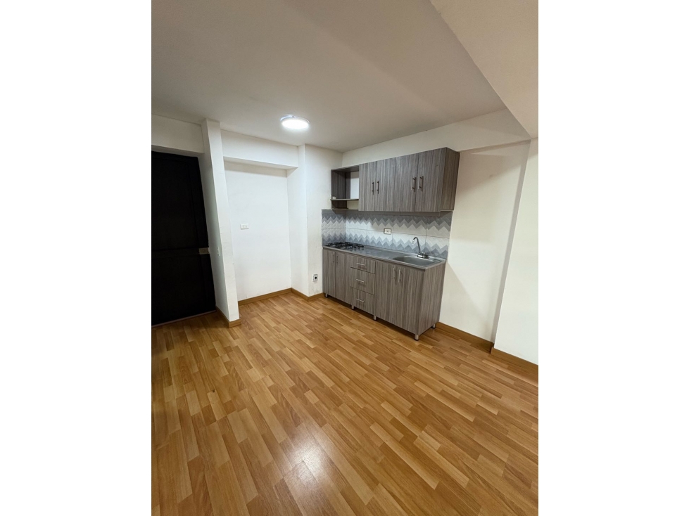 Venta apartaestudio madera nativa + parqueadero de moto — foto 2