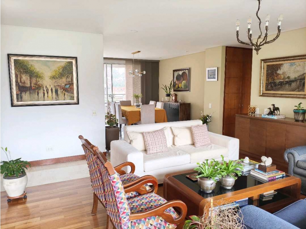Venta apartamento Milla de Oro 220 metros impecable