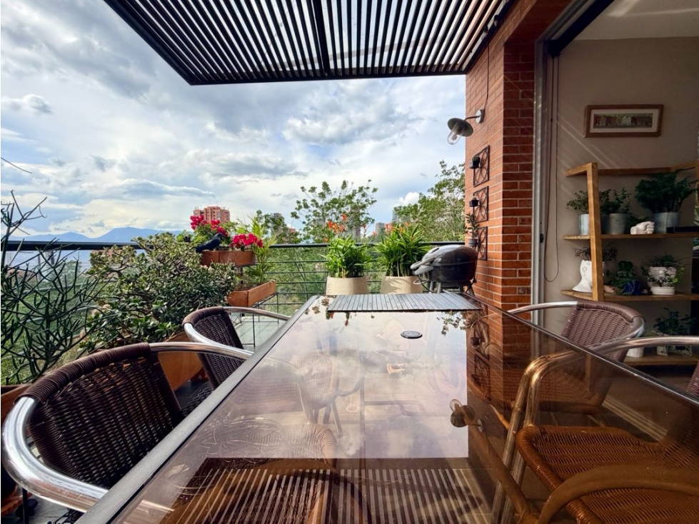 Venta apartamento moderno con mucho verde Poblado sector Montesori — foto 2