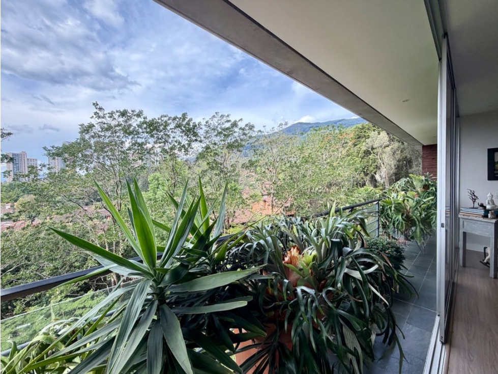 Venta apartamento moderno con mucho verde Poblado sector Montesori — foto 3