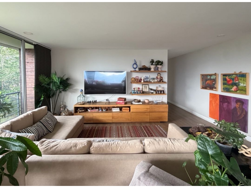 Venta apartamento moderno con mucho verde Poblado sector Montesori — foto 6
