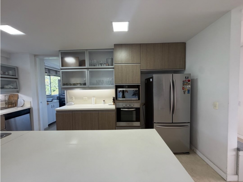 Venta Apartamento moderno excelente edf los balsos El Poblado Medellin — foto 5