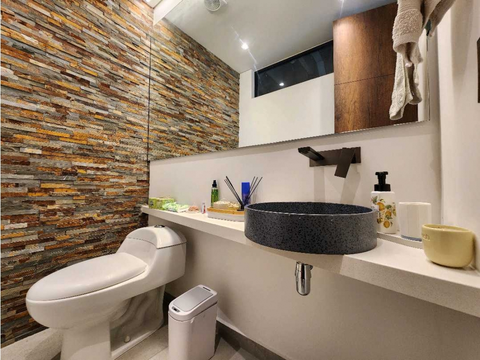 VENTA APARTAMENTO MODERNO POBLADO PALMAS BALCÓN AMPLIO Y CON VISTA — foto 6