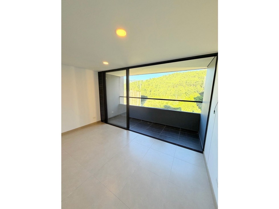 Venta apartaestudio moderno Poblado sector Palmas — foto 4