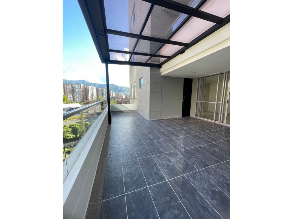 VENTA APARTAMENTO NUEVO CON TERRAZA EN ENVIGADO-LOMA DE LOS MESA 98Mt — foto 4