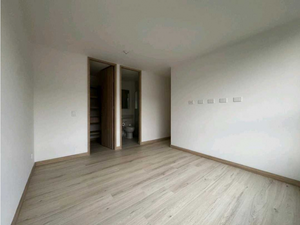 Venta apartamento nuevo en envigado sector camino verde — foto 2