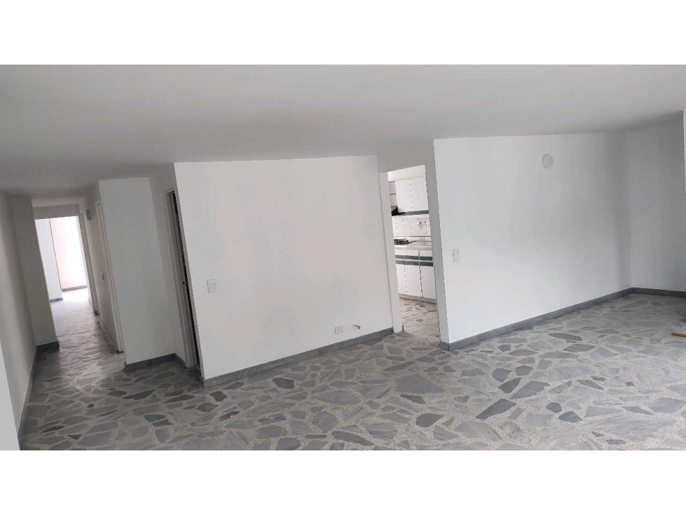 VENTA APARTAMENTO HERMOSO. EN CALASANZ. PARTE BAJA. (BJ) MEDELLÍN - 4