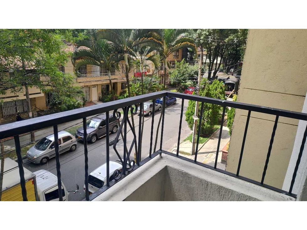 VENTA APARTAMENTO HERMOSO. EN CALASANZ. PARTE BAJA. (BJ) MEDELLÍN - 6