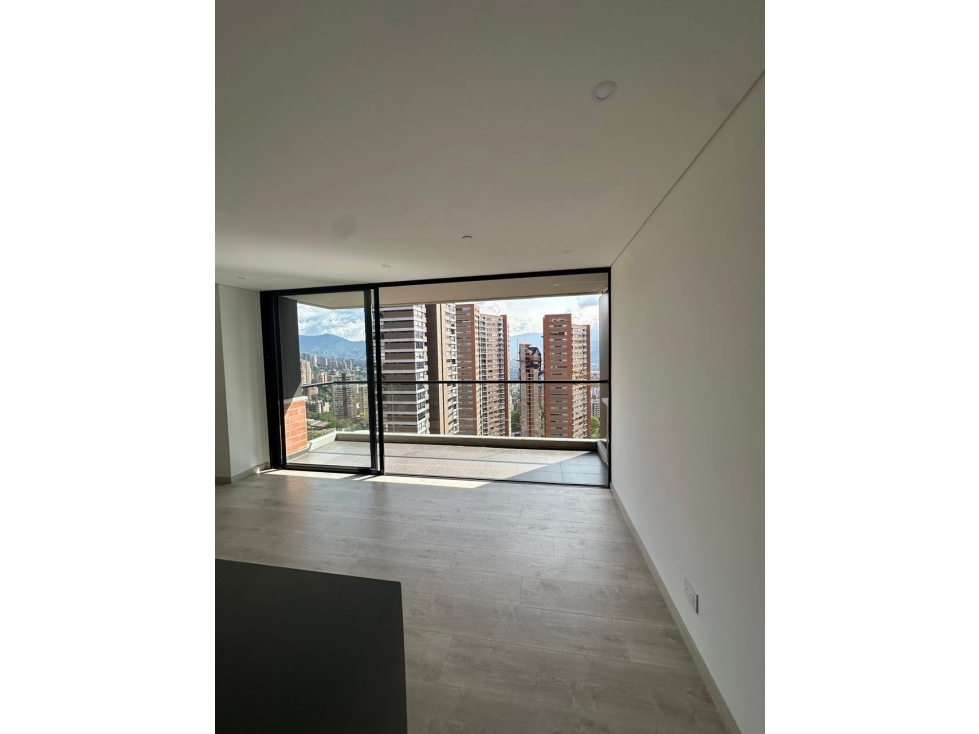 Venta apartamento Palmas Poblado tres cantos — foto 3