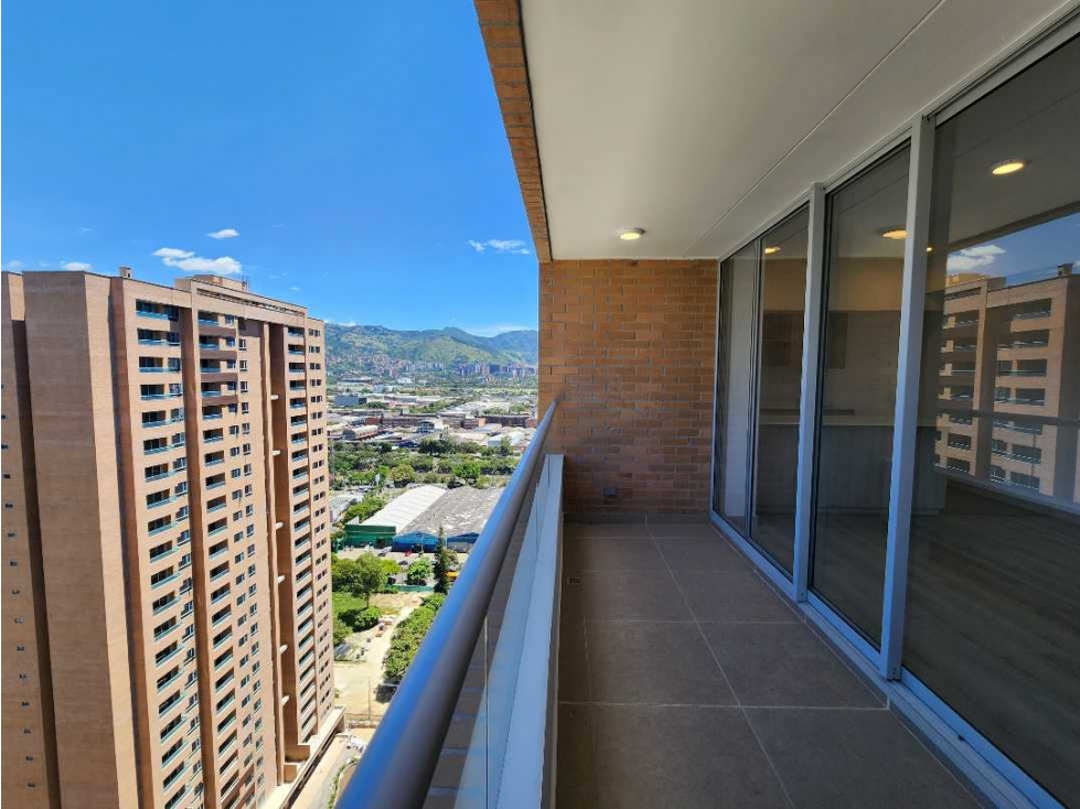 Venta apartamento para estrenar El Poblado - Ciudad del Rio — foto 2