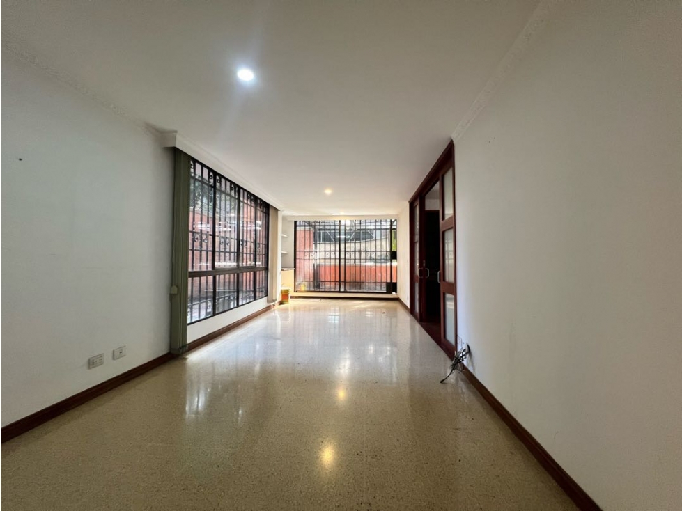 Venta apartamento para Remodelar Santa María de los Angeles Poblado