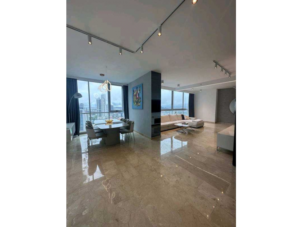 VENTA APARTAMENTO PENTHOUSE AVE BALBOA AMPLIO 2 NIVELES JP