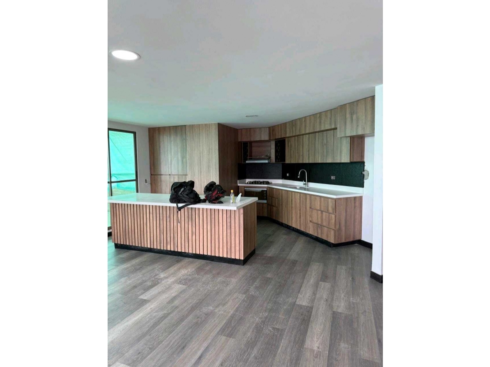Venta Exclusivo Penthouse Sabaneta Aves María Desocupado — foto 4