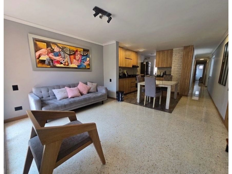 Apartamento dúplex en venta en Conquistadores, Laureles | 160 m²