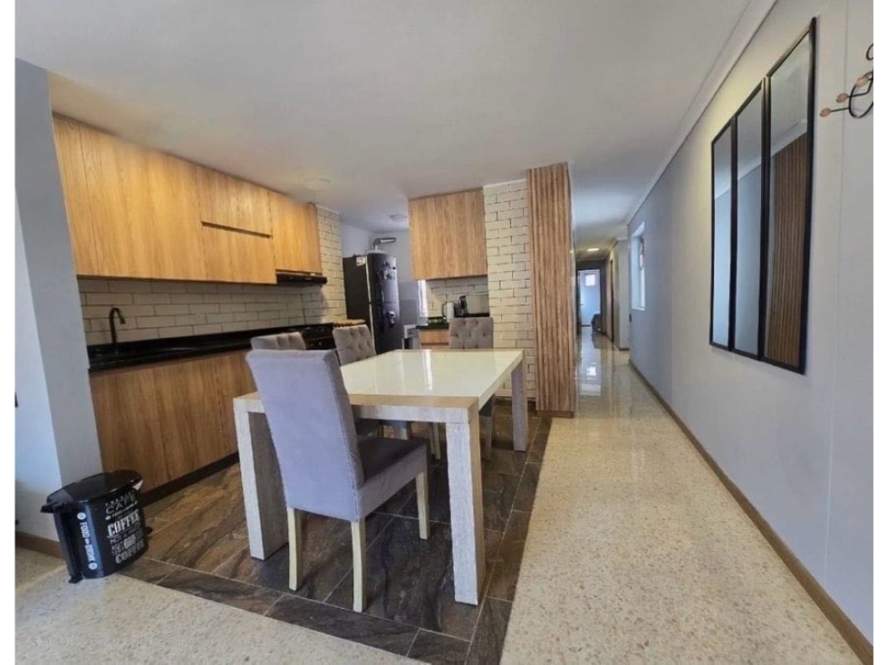 Apartamento dúplex en venta en Conquistadores, Laureles | 160 m² — foto 2