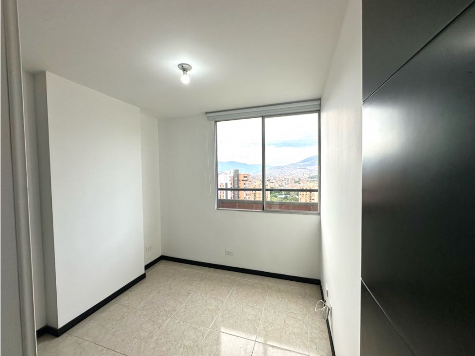 VENTA APARTAMENTO PENTHOUSE LOMA LOS BERNAL — foto 6