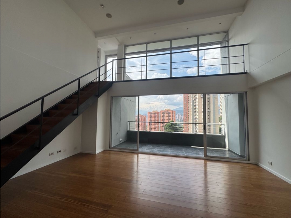 Venta o arriendo Apartamento Ph poblado sector Balsos via linares