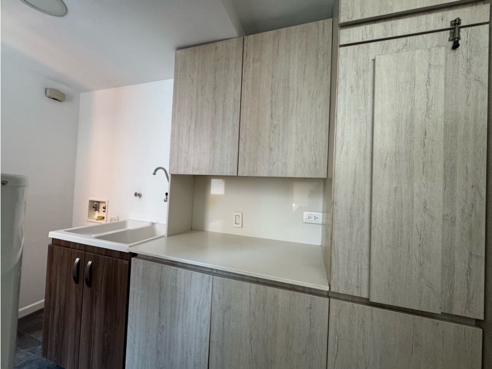 Venta o arriendo Apartamento Ph poblado sector Balsos via linares — foto 5