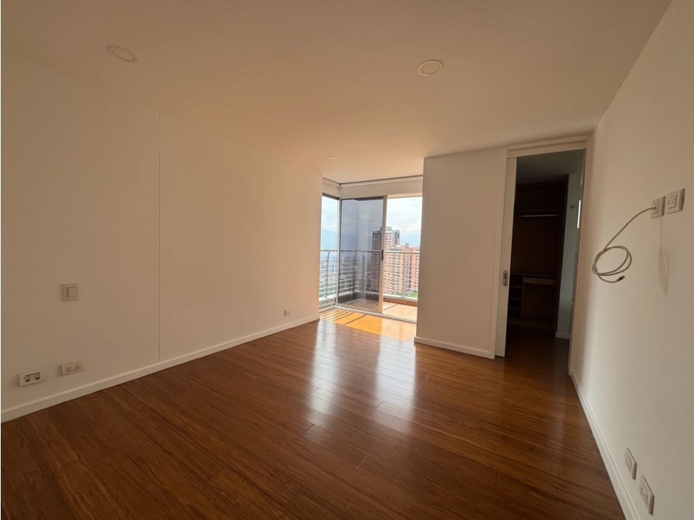 Venta o arriendo Apartamento Ph poblado sector Balsos via linares — foto 6