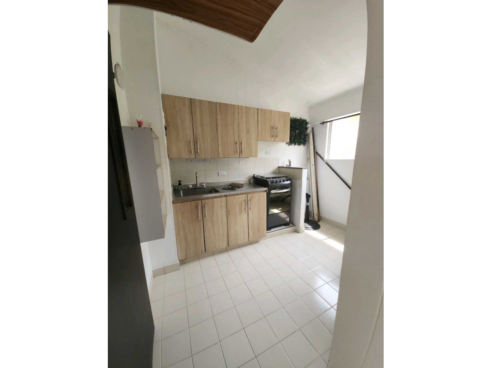 VENTA APARTAMENTO PISO 5 ALTOS DEL MADRIGAL MELENDEZ SUR CALI (JH) — foto 4