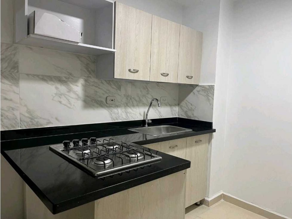 VENTA APARTAMENTO PISO 5 SIN ASCENSOR MALAGA GUABINAS (JHE) - 3
