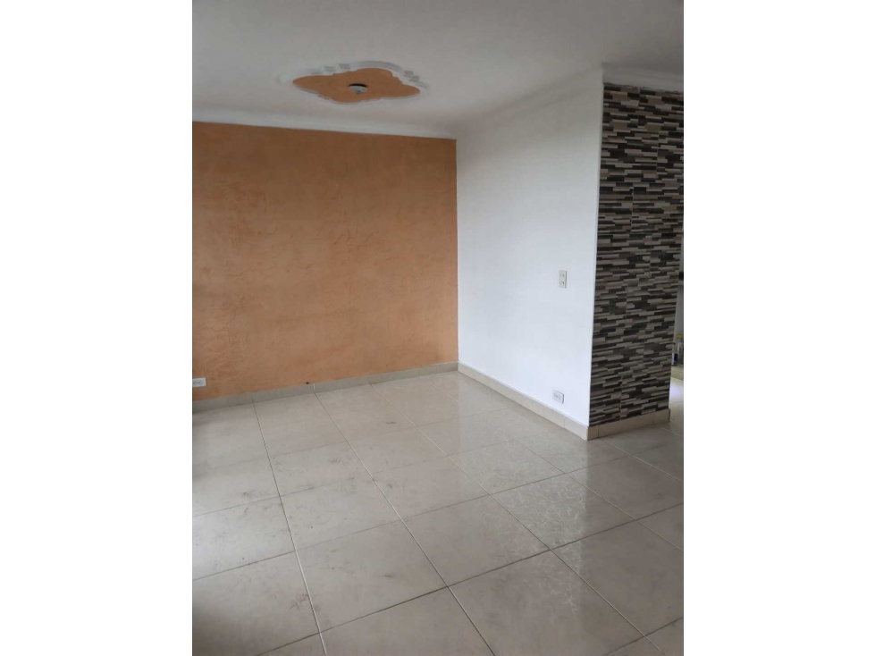 Venta Apartamento piso bajo frente estación metro madera — foto 5