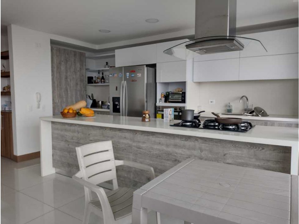 VENTA / ALQUILER APARTAMENTO DECIMO PISO CIUDAD JARDIN