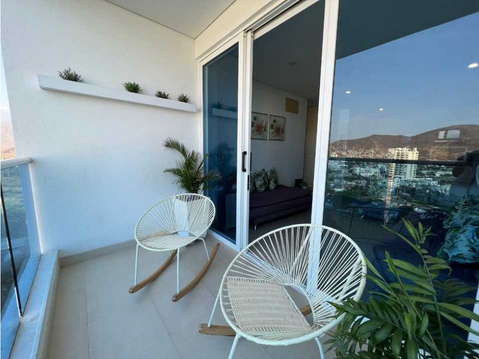 VENTA APARTAMENTO PLAYA SALGUERO SANTA MARTA RM12RD Piso Alto