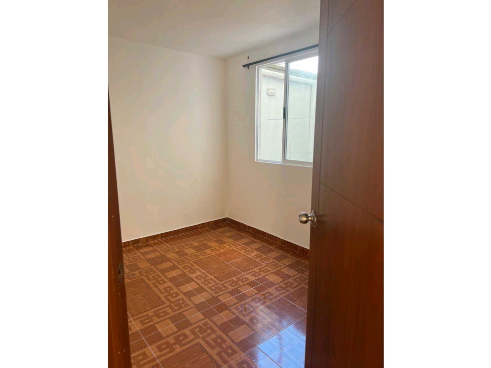 VENTA APARTAMENTO POBLADO CAMPESTRE PISO 1 AMB — foto 3