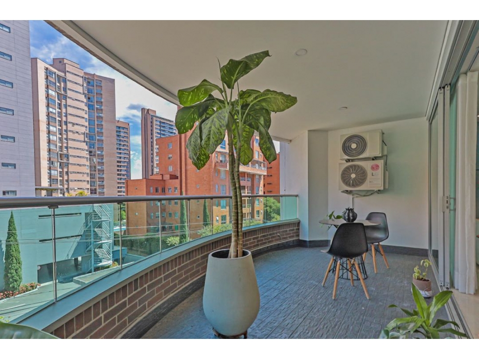 Venta Apartamento Poblado Castropol Unidad completa — foto 2