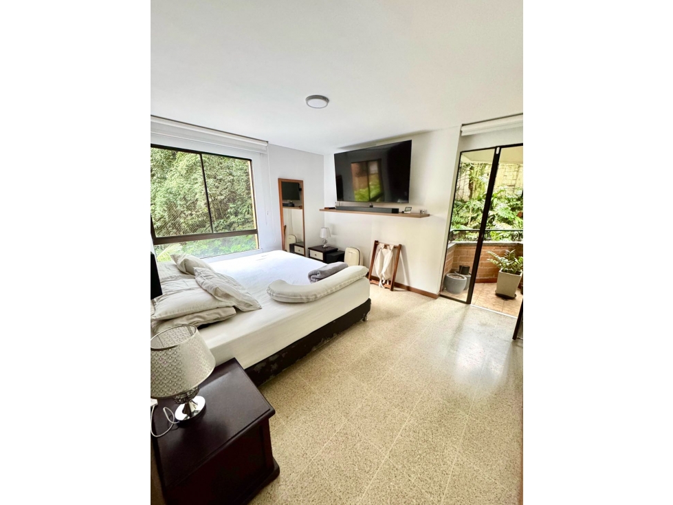 APARTAMENTO PARA LA VENTA EN EL POBLADO LOMA EL TESORO, MEDELLIN — foto 5