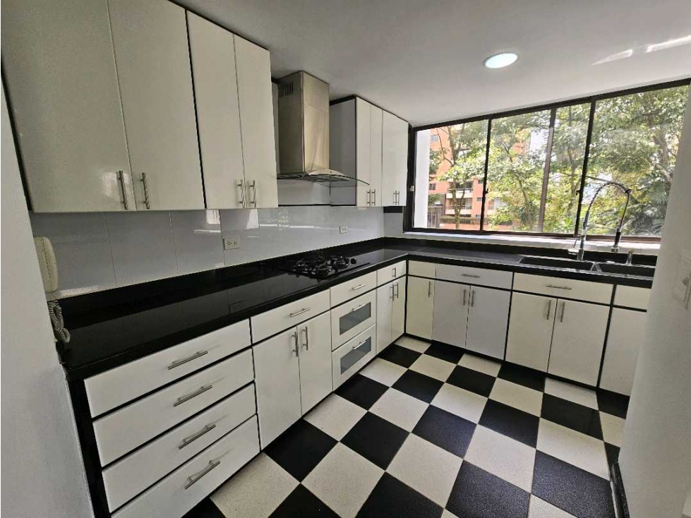 VENTA APARTAMENTO POBLADO LOS BALSOS — foto 5