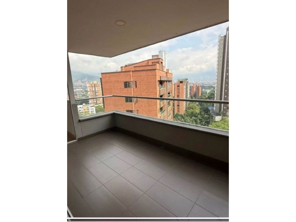 Venta apartamento POBLADO- Santa María de los Ángeles con vista — foto 2