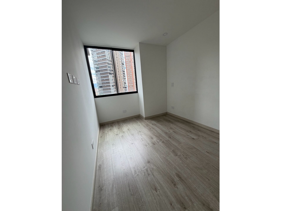 Venta apartamento poblado tres cantos — foto 6
