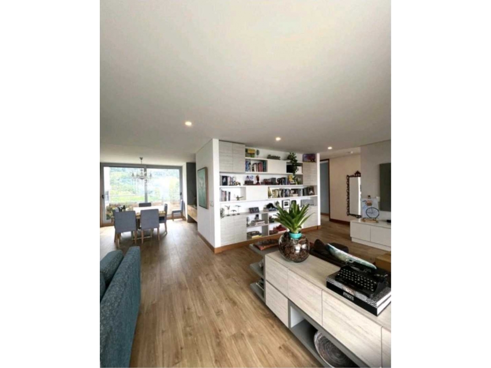 VENTA APARTAMENTO PREMIUM ALTOS DEL POBLADO VISTA ABIERTA A CIUDAD — foto 5