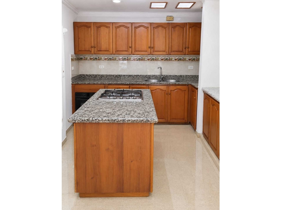 Venta apartamento primer piso Envigado, El Portal - Frente al Viva — foto 5
