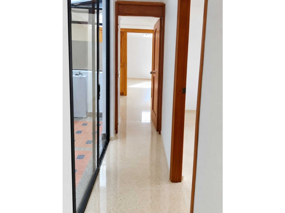 Venta apartamento primer piso Envigado, El Portal - Frente al Viva — foto 6