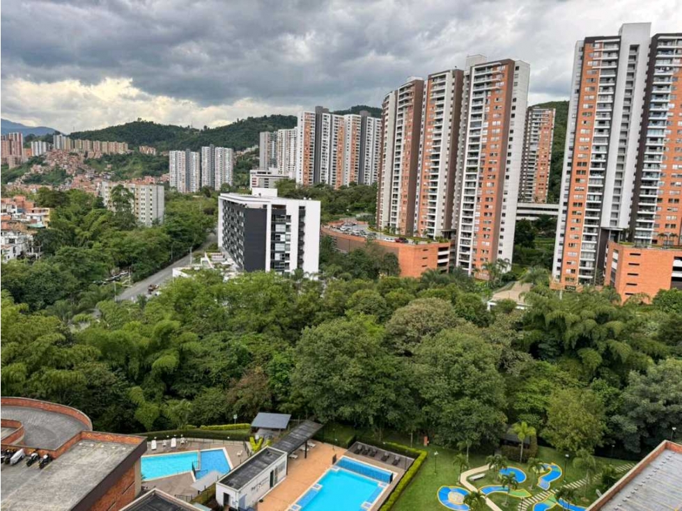 Venta apartamento área 80 m2, Loma de los Bernal, precio oportunidad