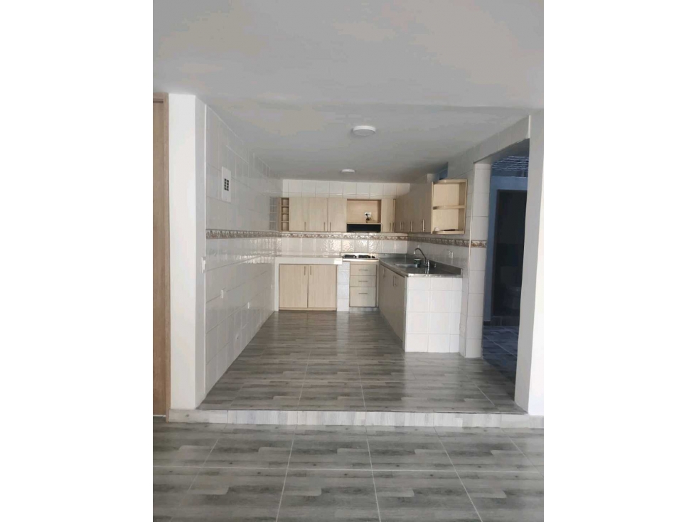 Venta apartamento remodelado 87m2, Belén Los Alpes, Mllín, sin Admon — foto 2