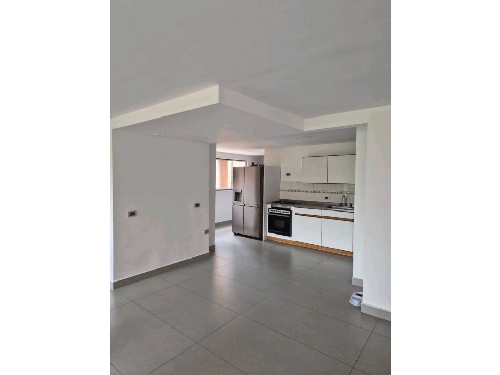 Venta apartamento remodelado El Poblado - Milla de Oro — foto 3