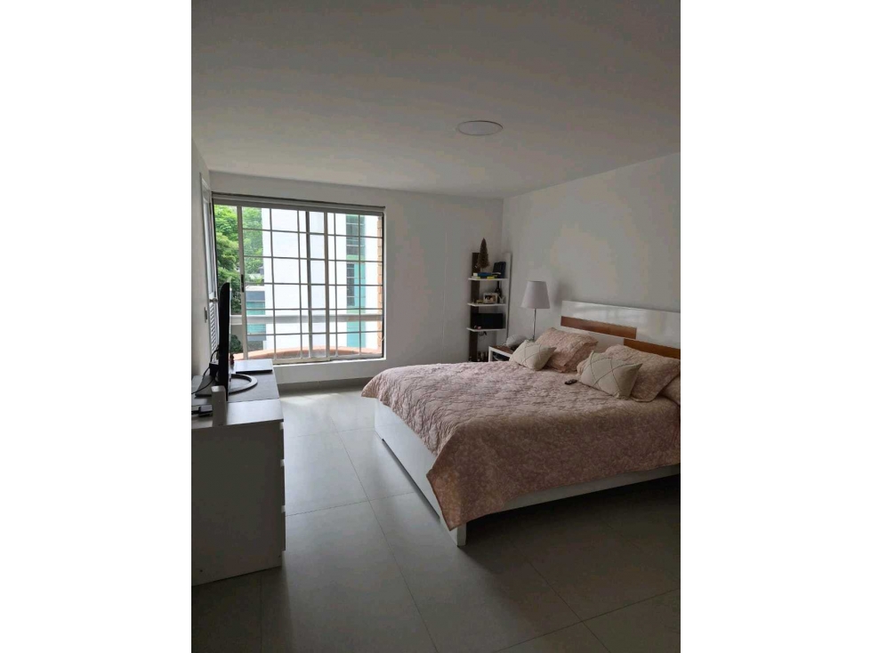 Venta apartamento remodelado El Poblado - Milla de Oro — foto 5